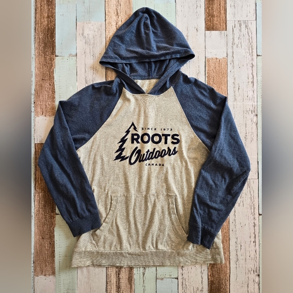ROOTS size Medium hoodie - Picture 2 of 3